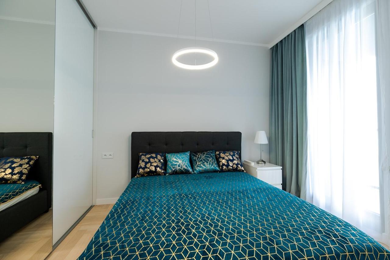 Wola Luxe Apartment Varsovie Extérieur photo