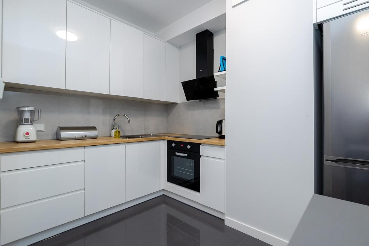 Wola Luxe Apartment Varsovie Extérieur photo